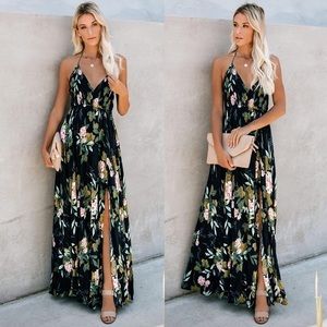 VICI NWT Beautiful Botanicals Halter Maxi Dress